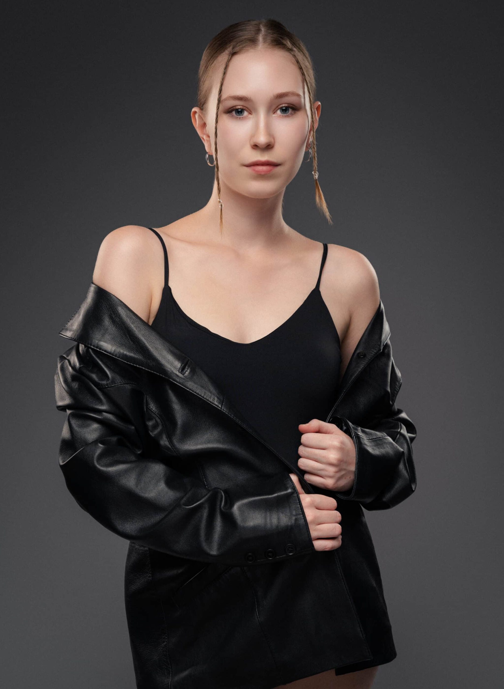 S7408143-EDITED-2025-09-22-Simona